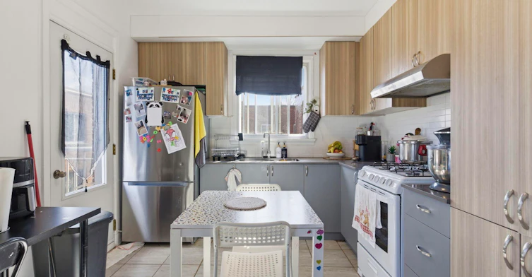 6-3800 Dupuis Avenue, Montréal, QC, H3T 1E6 - 2
