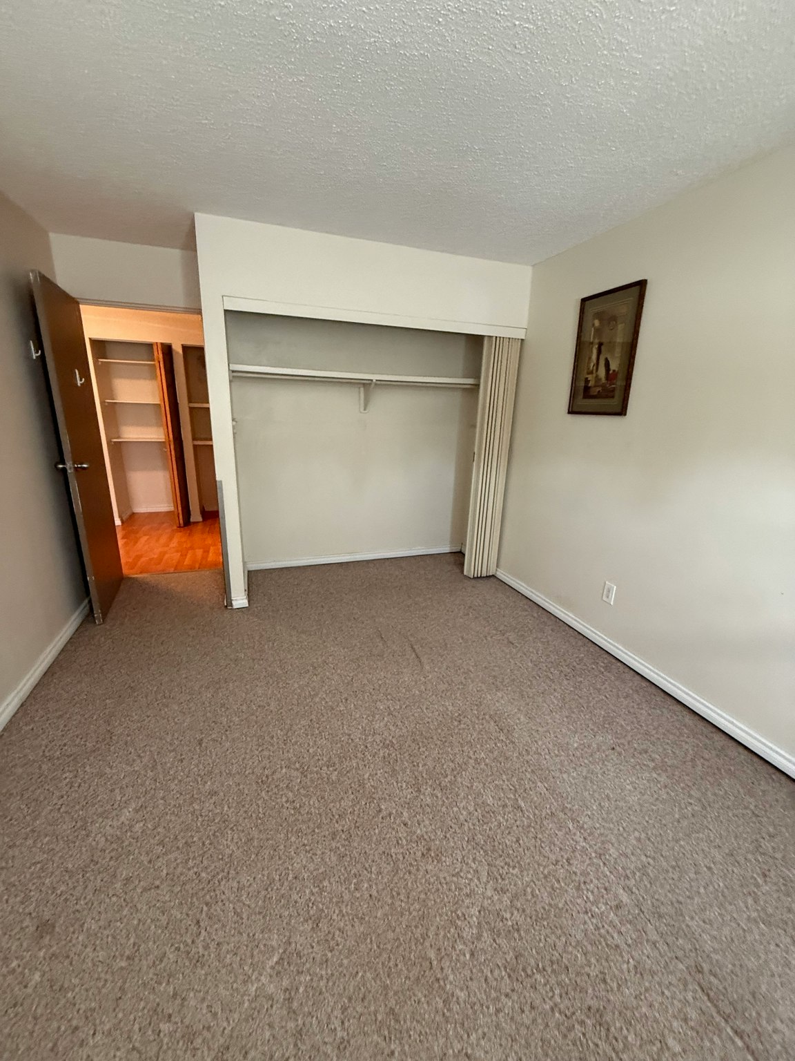 11255 31 Avenue Nw, Edmonton, AB, T6J 3V6 - 5