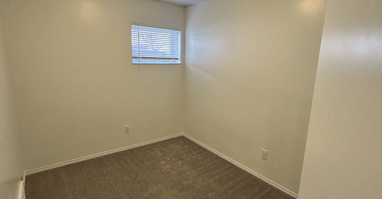 12208-12210 57 Street Northwest, Edmonton, AB, T5W 3W2 - 3