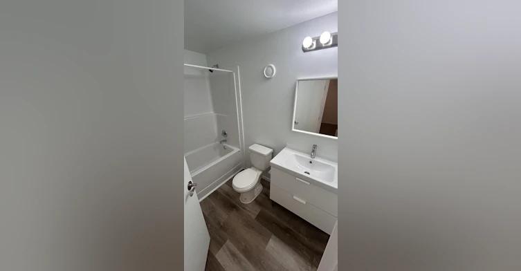 12208-12210 57 Street Northwest, Edmonton, AB, T5W 3W2 - 16