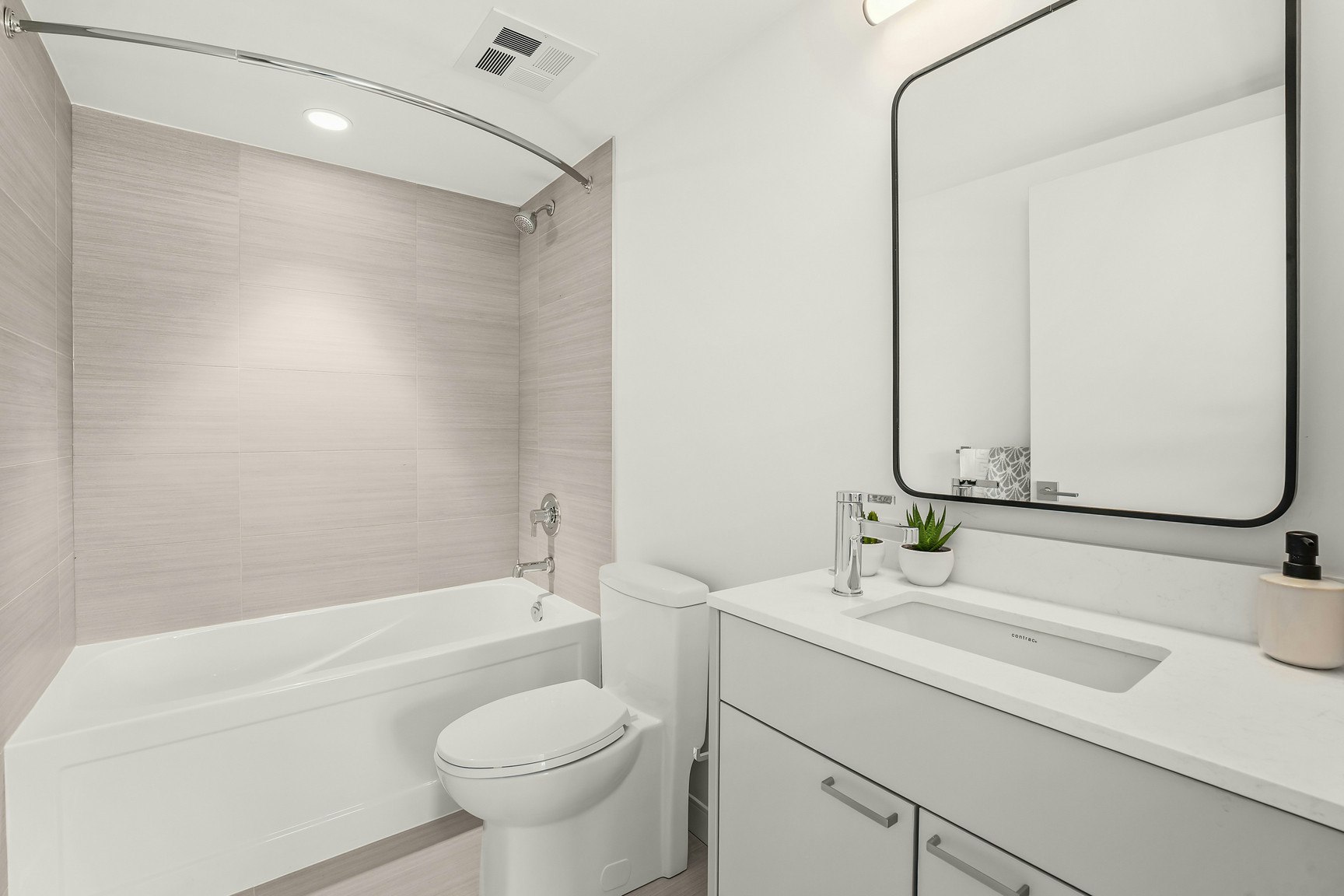 607-140 D'arcy Street, Toronto, ON, M5T 1K2 - 14