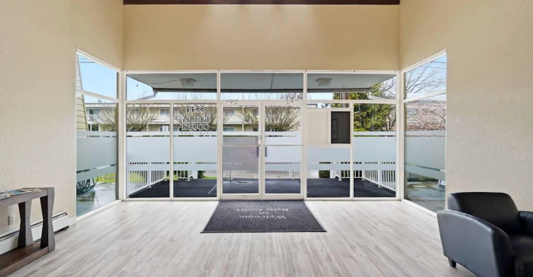 203-1664 56 Street, Delta, BC, V4L 2M6