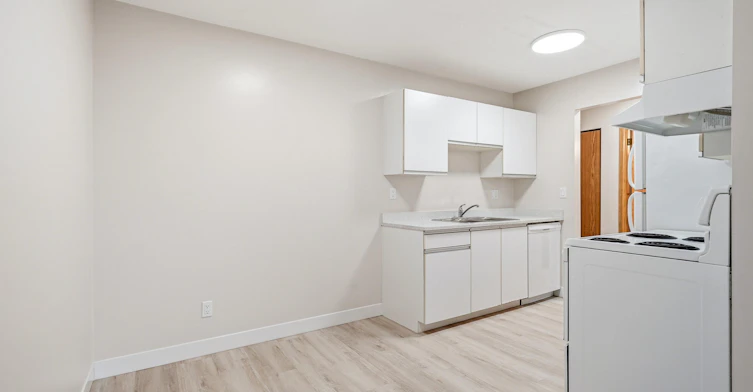 212-1664 56 Street, Delta, BC, V4L 2M6 - 17