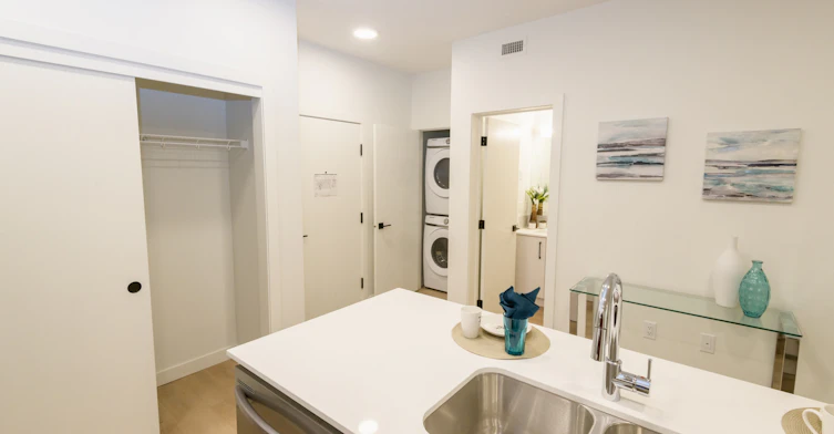 11519 29 Street Southeast, Calgary, AB, T2Z 0N4 - 3
