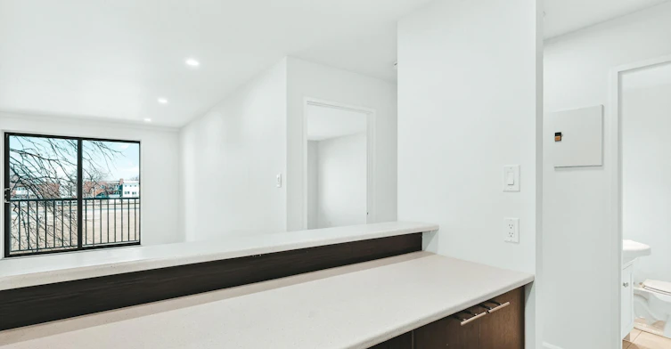 202 - 1111-1111 Mistral Rue, Montréal, QC, H2P 2X6 - 8