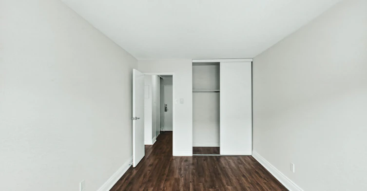 412 - 1111-1111 Mistral Rue, Montréal, QC, H2P 2X6 - 4