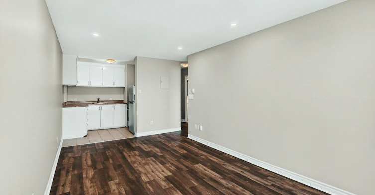 608 - 1111-1111 Mistral Rue, Montréal, QC, H2P 2X6 - 13