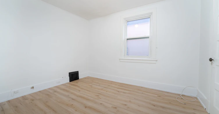 2A-572 Chapel Street, Ottawa, ON, K1N 7Z8 - 3