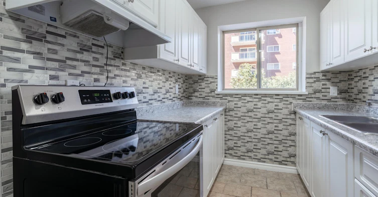 702-45 Charlton Avenue West, Hamilton, ON, L8P 2C2 - 3