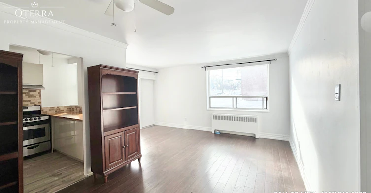 2-6 Kings Point Drive, Toronto, ON, M8Y 1Z4