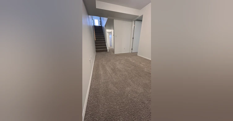 12420 76 Street Northwest, Edmonton, AB, T5B 2E7 - 11