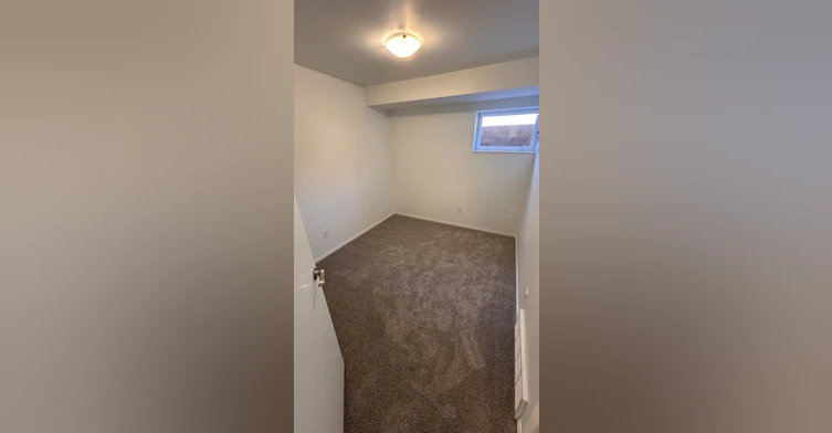 12420 76 Street Northwest, Edmonton, AB, T5B 2E7 - 20