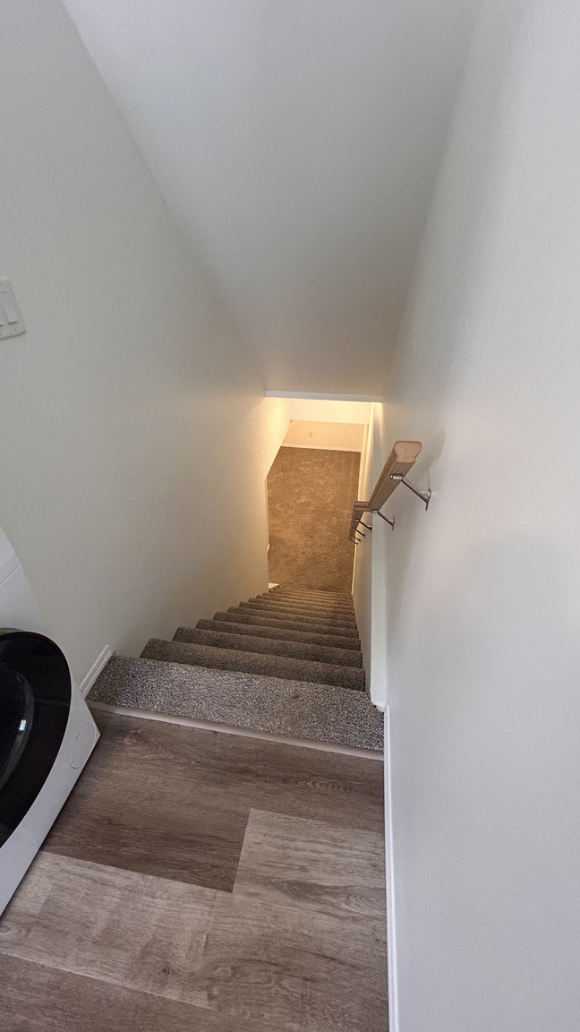 12420 76 Street Northwest, Edmonton, AB, T5B 2E7 - 9