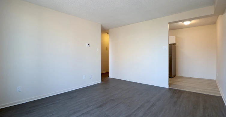 163 Maclaren Street, Ottawa, ON, K2P 0K8 - 2