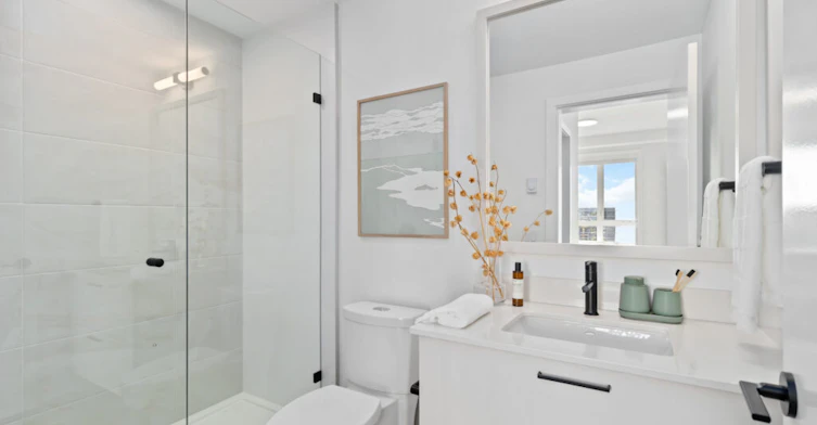 314-325 Royal Common, Colwood, BC, V9C 0L8 - 6