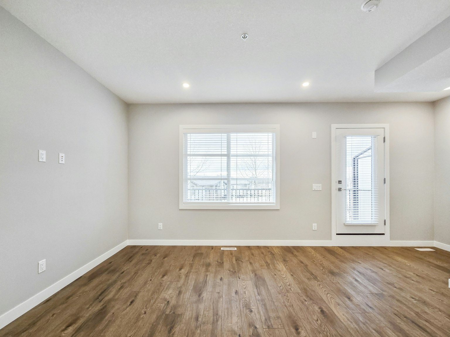 141 Prince Courtunit, Rural Rocky View County, AB, T1X 3J3 - 7