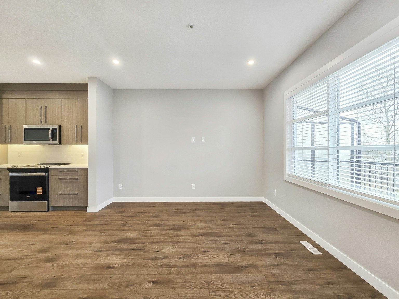 141 Prince Courtunit, Rural Rocky View County, AB, T1X 3J3 - 8