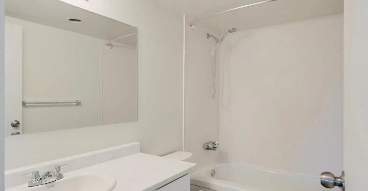 O-315-1445 Craigflower Road, View Royal, BC, V9A 7C3 - 19