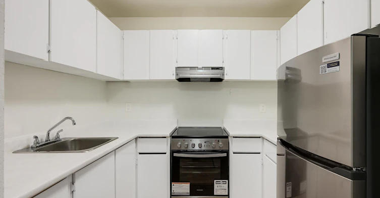 O-315-1445 Craigflower Road, View Royal, BC, V9A 7C3 - 10