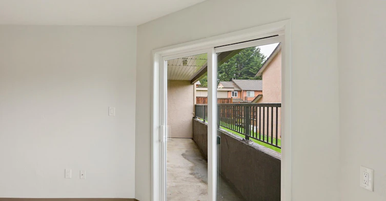 O-312-1445 Craigflower Road, View Royal, BC, V9A 7C3 - 13