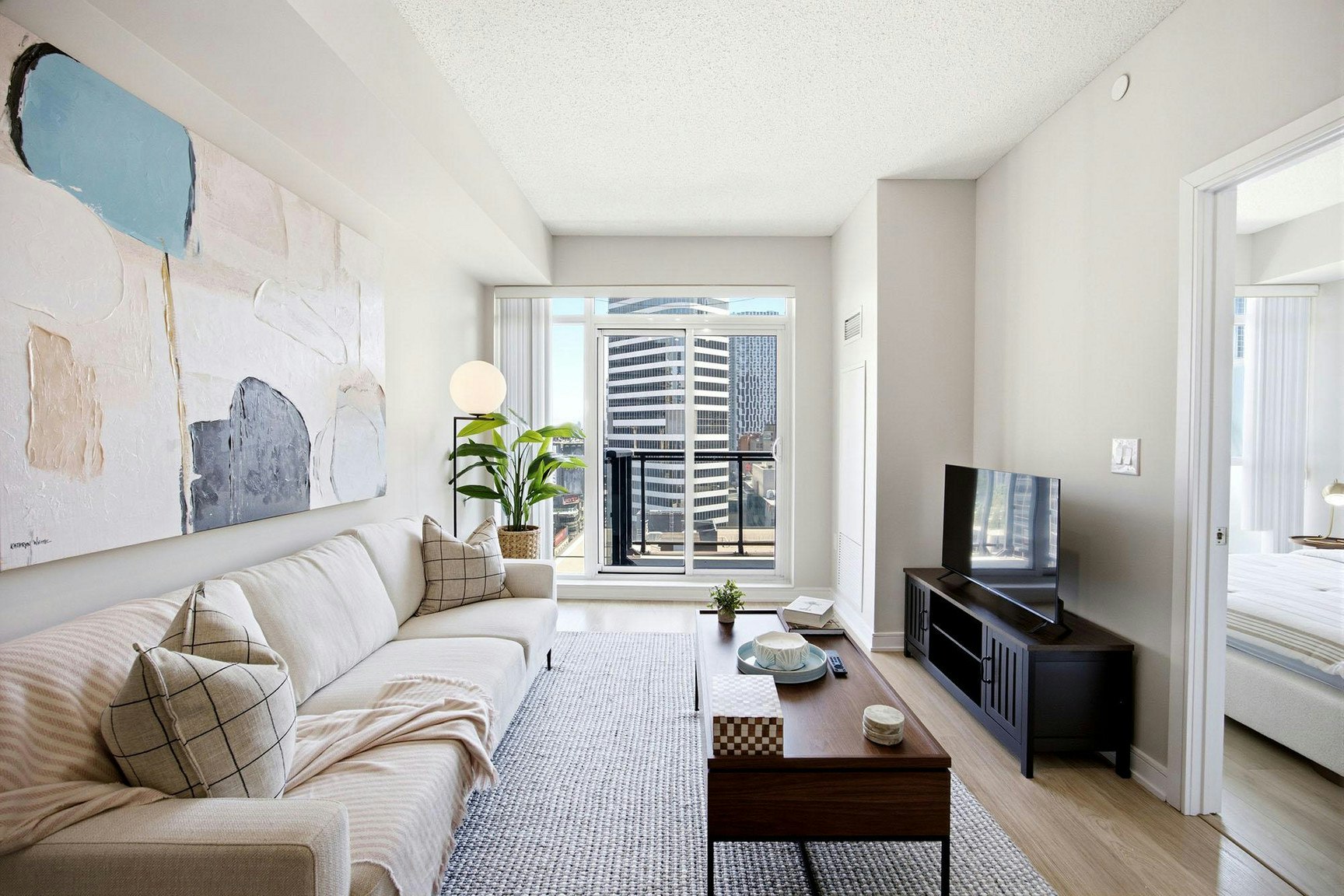 0521-570 Bay Street, Toronto, ON, M5G 0B2 - 3