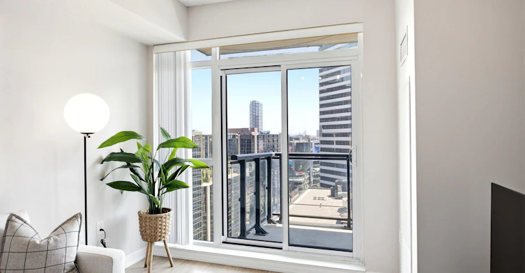 0506-570 Bay Street, Toronto, ON, M5G 0B2 - 5