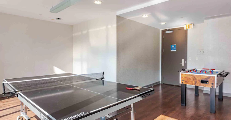 0811-570 Bay Street, Toronto, ON, M5G 0B2 - 32