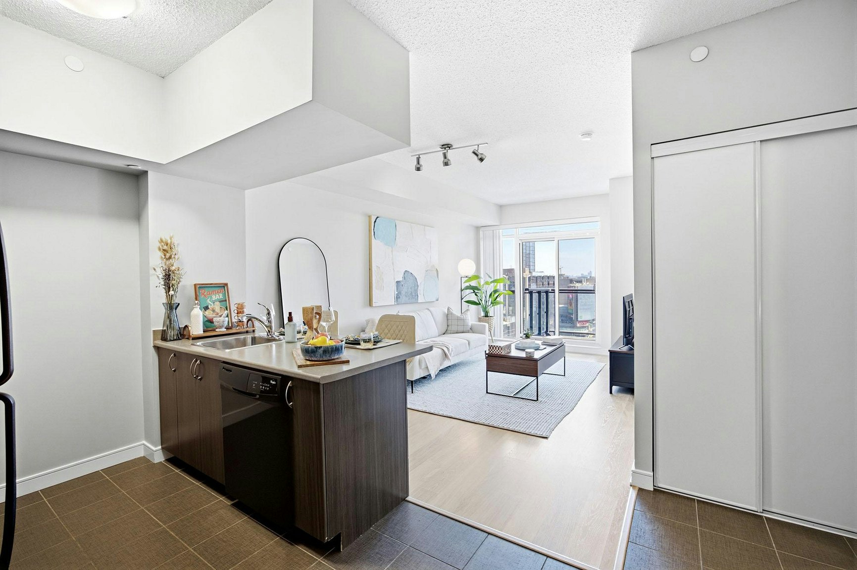 1418-570 Bay Street, Toronto, ON, M5G 0B2 - 7