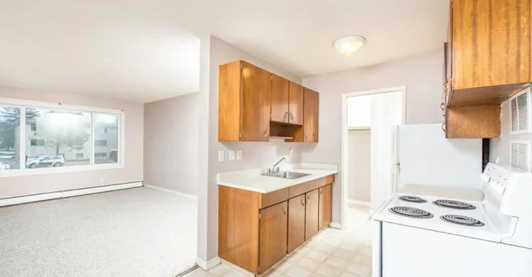 10825 113 Street, Edmonton, AB, T5H 3J1 - 13