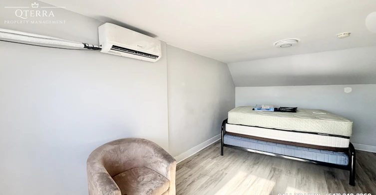 1B-1088 Gregg Street, Ottawa, ON, K1V 6G7 - 2
