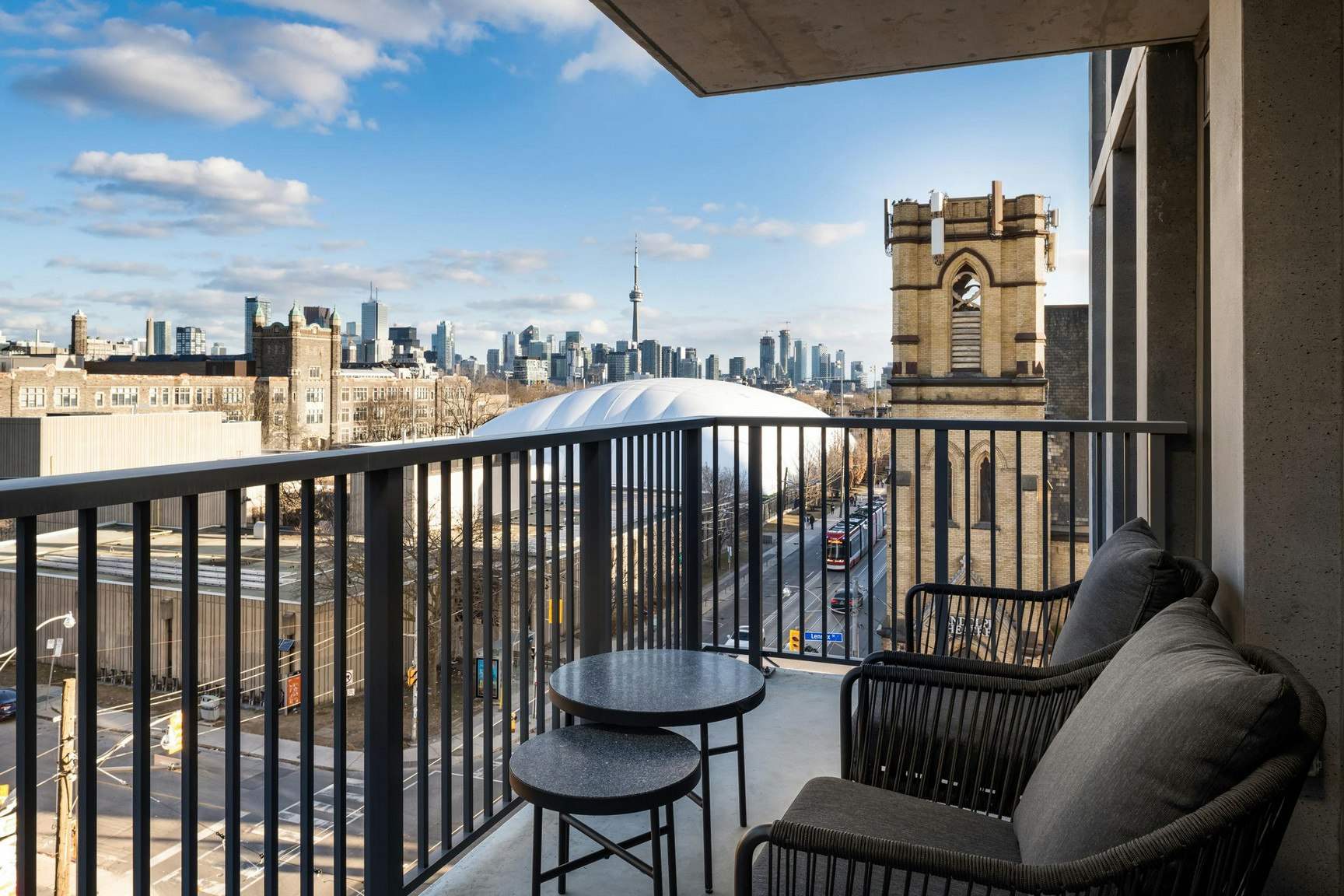 589-0608-748 Bathurst Street, Toronto, ON, M5S 2R6 - 11