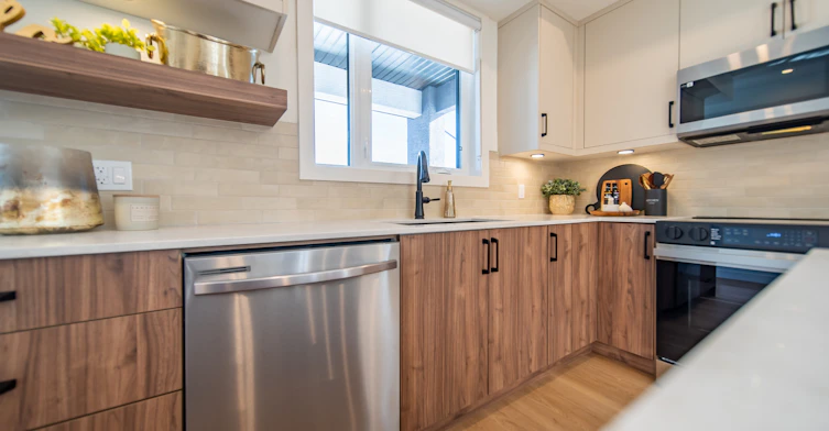 Bowness Peaks 3 Bed 2.5 Bath Townhome-6420 Bowwood Drive Northwest, Calgary, AB, T3B 2G6 - 5