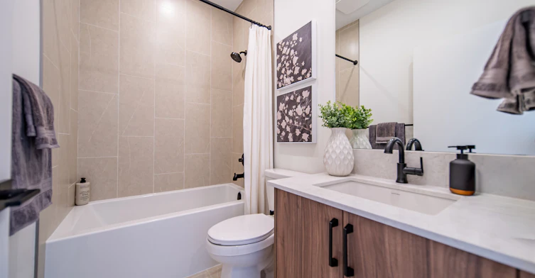 Bowness Peaks 3 Bed 2.5 Bath Townhome-6420 Bowwood Drive Northwest, Calgary, AB, T3B 2G6 - 18