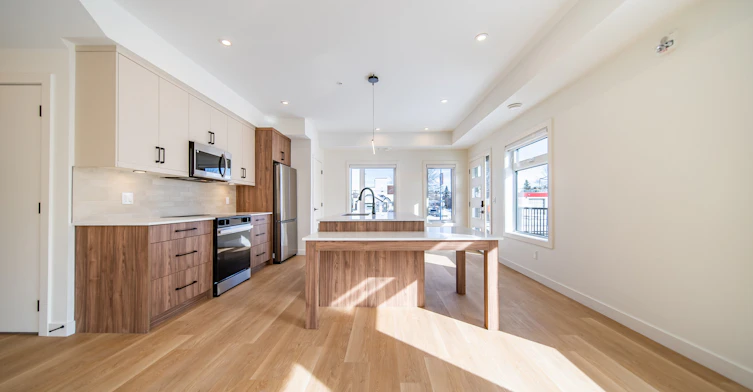 Bowness Peaks 3 Bed 2 Bath Townhome -6420 Bowwood Drive Northwest, Calgary, AB, T3B 2G6 - 6