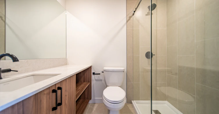 Bowness Peaks 3 Bed 2 Bath Townhome -6420 Bowwood Drive Northwest, Calgary, AB, T3B 2G6 - 16