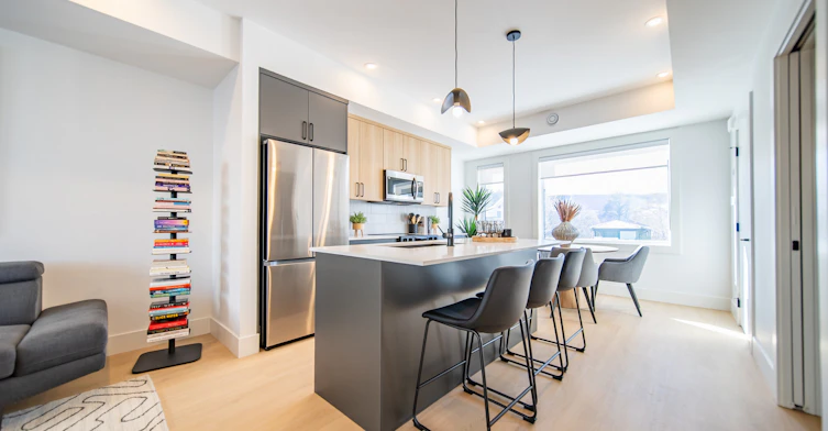 Bowwood Block 2 Bed 2.5 Bath Townhome -6420 Bowwood Drive Northwest, Calgary, AB, T3B 2G6 - 12