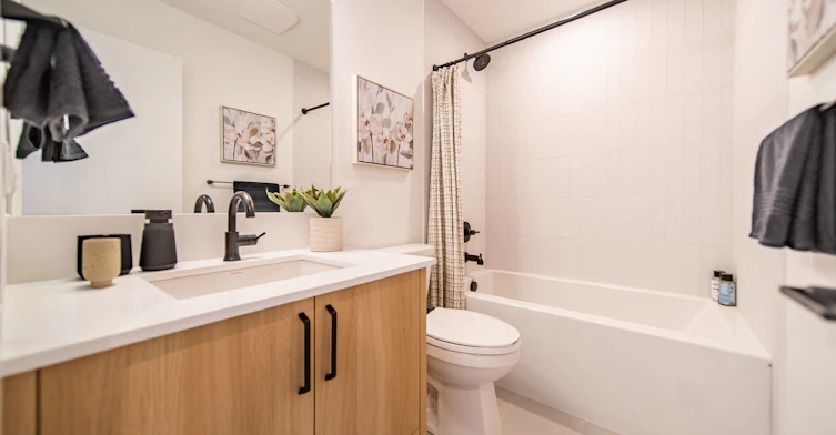 Bowwood Block 3 Bed 2.5 Bath Townhome-6420 Bowwood Drive Northwest, Calgary, AB, T3B 2G6 - 21