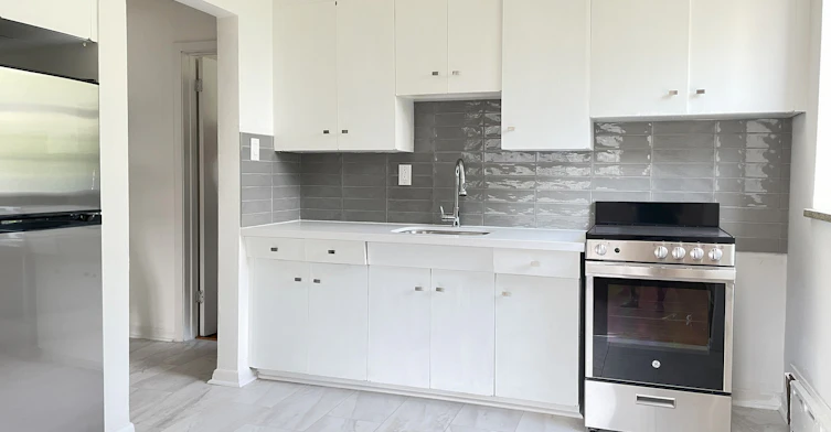 3950 Lawrence Avenue East, Toronto, ON, M1G 1R8 - 13