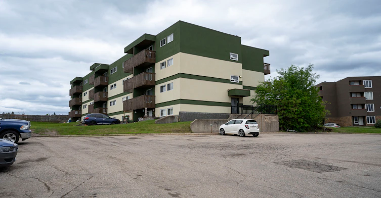 421 Ross Haven Drive, Fort Mcmurray, AB, T9H 3P3 - 4