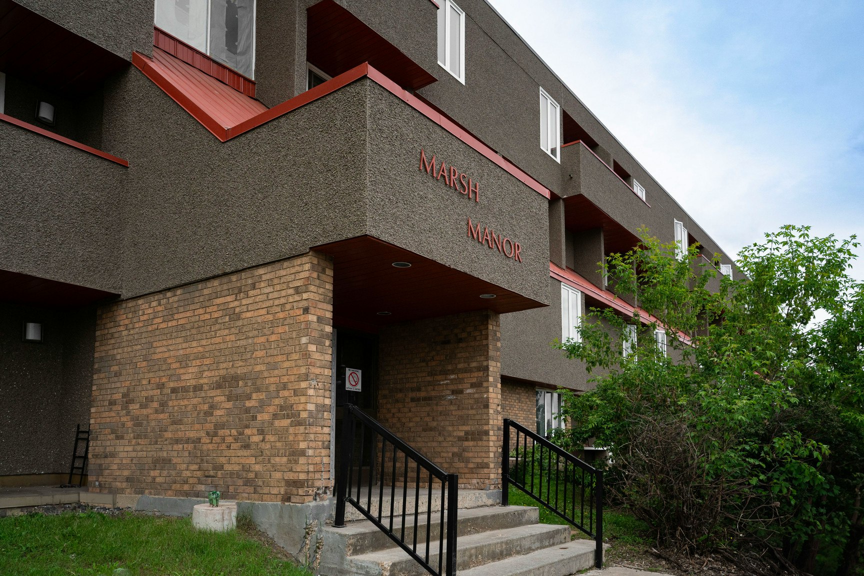 450 Ross Haven Drive, Fort Mcmurray, AB, T9H 4K1 - 2
