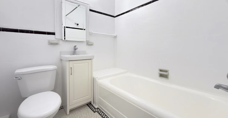 1-4688 Hutchison Rue, Montréal, QC, H2V 2R4 - 9