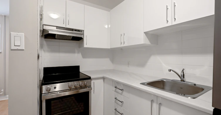 13-1040 Hollington Street, Ottawa, ON, K1Z 8C5