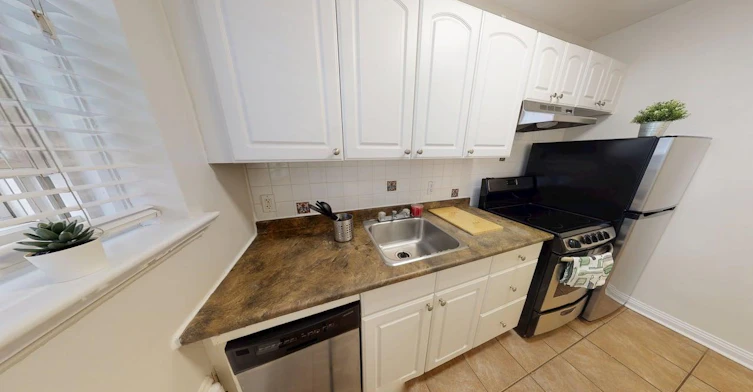 04-135 Maclaren Street, Ottawa, ON, K2P 0K8 - 2