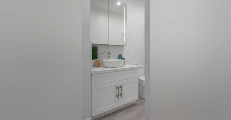 255 Centre Street, Winnipeg, MB, R3Y 1G5 - 4