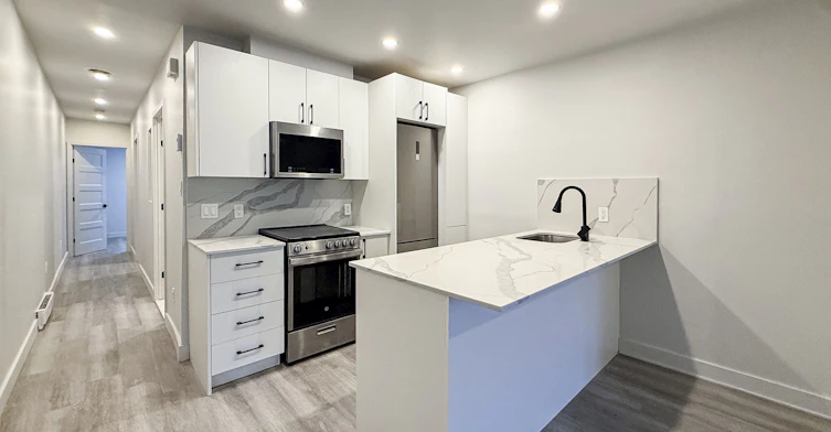 2352-2346 Chapleau Rue, Montréal, QC, H2K 3H3 - 11