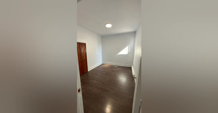 3468-3466 De Verdun Rue, Montréal, QC, H4G 1K3 - 4