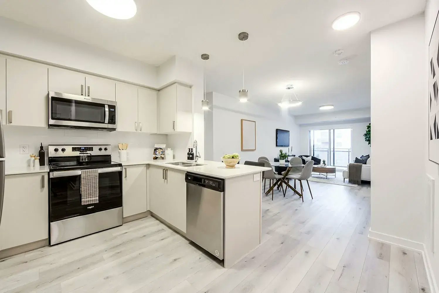 0320-1475 Whites Road, Pickering, ON, L1V 0H3 - 3