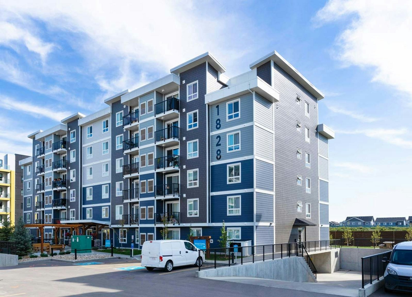 1828 Keene Crescent Southwest, Edmonton, AB, T6W 4J1 - 2