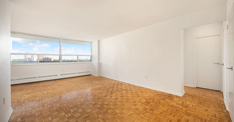 0102-30 Esterbrooke Avenue, Toronto, ON, M2J 2C4 - 7