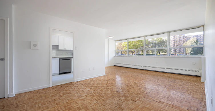 0706-30 Esterbrooke Avenue, Toronto, ON, M2J 2C4 - 6